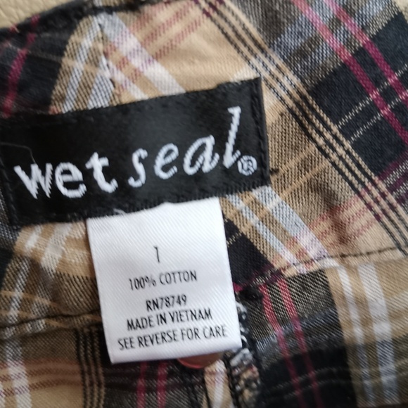 Wet seal Capri pants - Picture 5 of 6